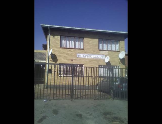0 BEDROOM APARTMENT FOR SALE IN FOREST HILL